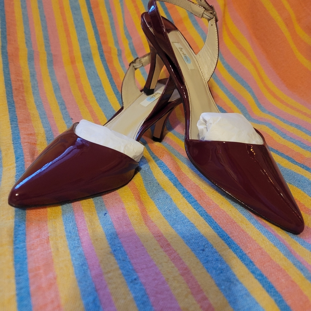 Boden "Sixties" Slingbacks Marron patent size 37.5